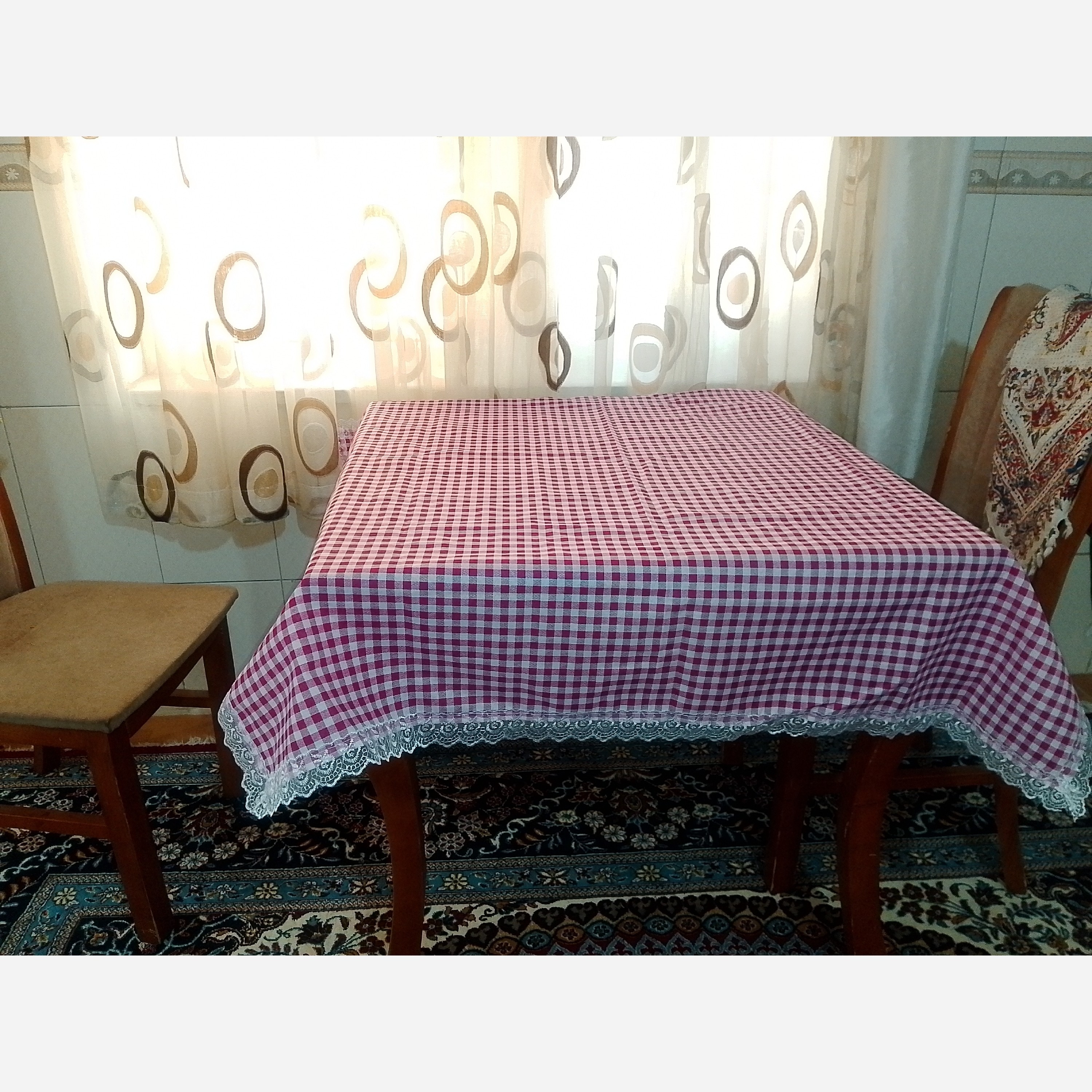 رومیزی چهارگوش
